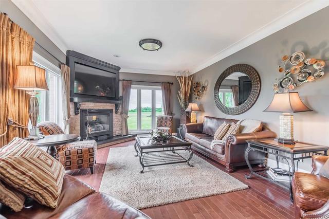 2211 Miles Rd, House detached with 3 bedrooms, 4 bathrooms and 13 parking in Hamilton ON | Image 7