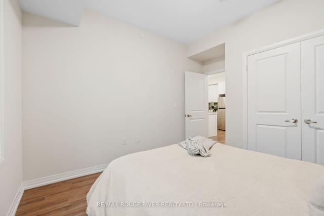 111 - 65 Shipway Ave, Condo with 3 bedrooms, 2 bathrooms and 1 parking in Clarington ON | Image 8