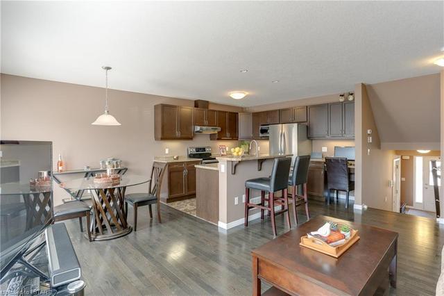 55 - 2635 Bateman Trail, House attached with 3 bedrooms, 2 bathrooms and 2 parking in London ON | Image 5