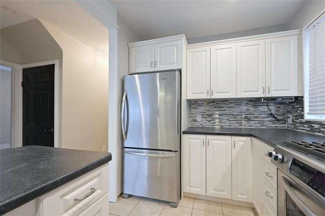 53 East 35th St, House detached with 3 bedrooms, 2 bathrooms and 3 parking in Hamilton ON | Image 29