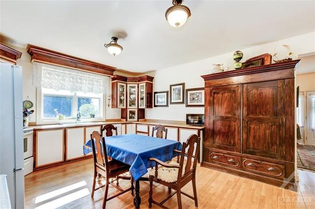 11952 County Road 43 Road, House detached with 6 bedrooms, 4 bathrooms and 12 parking in North Dundas ON | Image 10