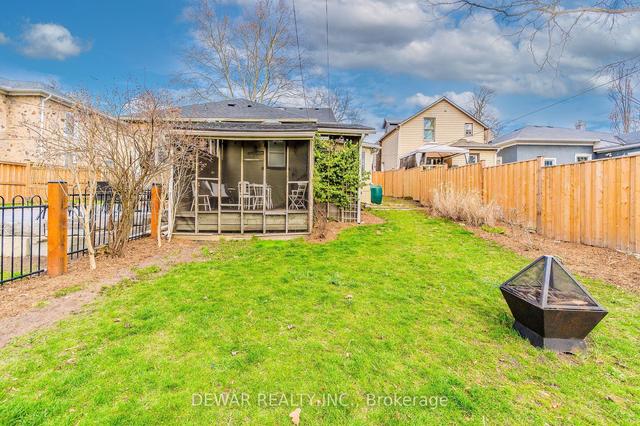 22 Cameron St, House semidetached with 2 bedrooms, 2 bathrooms and 5 parking in Cambridge ON | Image 31
