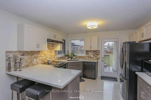 563 Hummingbird Cres, House semidetached with 3 bedrooms, 3 bathrooms and 4 parking in Woodstock ON | Image 29