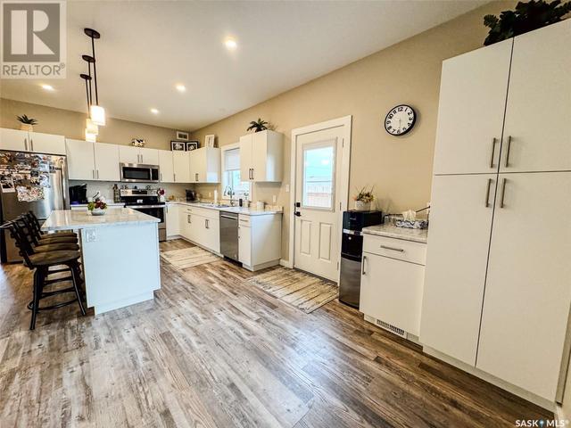 11 - 171 Heritage Landing Crescent, House attached with 2 bedrooms, 2 bathrooms and null parking in Battleford SK | Image 5