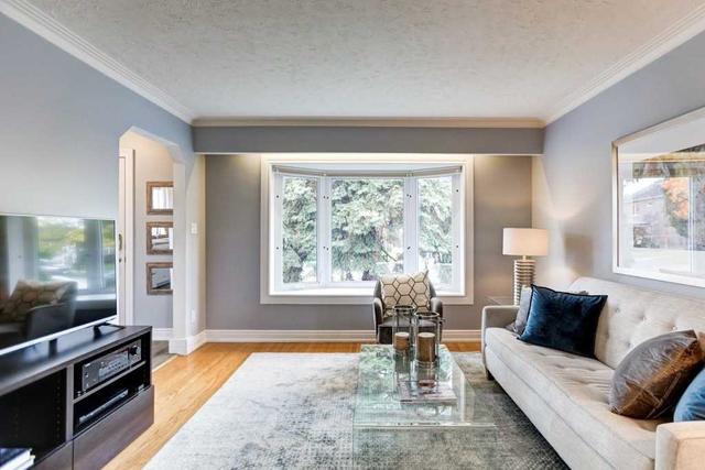 39 Brawley Ave, House detached with 3 bedrooms, 2 bathrooms and 2 parking in Toronto ON | Image 28