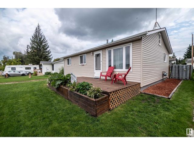 4527 47 St, House detached with 2 bedrooms, 1 bathrooms and null parking in Alberta Beach AB | Image 3