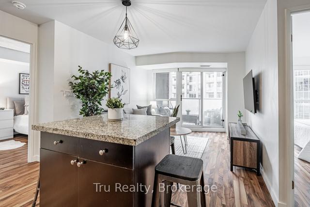 401 - 1005 King St W, Condo with 2 bedrooms, 2 bathrooms and 1 parking in Toronto ON | Image 20
