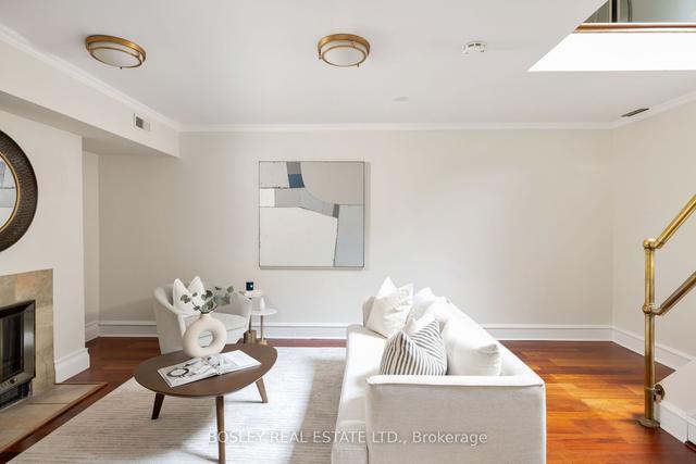 th1 - 300 Avenue Rd, Townhouse with 2 bedrooms, 2 bathrooms and 1 parking in Toronto ON | Image 27