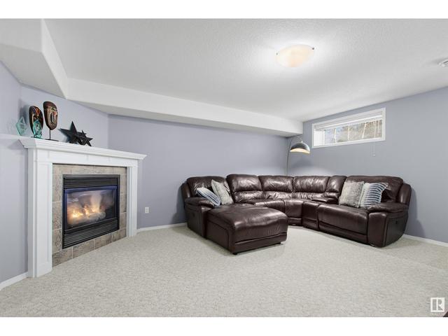 827 Oakland Pl, House detached with 4 bedrooms, 3 bathrooms and null parking in Devon AB | Image 30