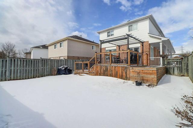 362 Compton Cres, House detached with 3 bedrooms, 2 bathrooms and 5 parking in Oshawa ON | Image 29