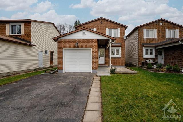 1839 Brousseau Crescent, House detached with 3 bedrooms, 4 bathrooms and 3 parking in Ottawa ON | Image 2