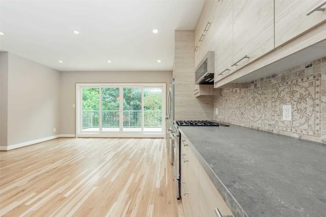 upper - 27 Kennedy Ave, House detached with 3 bedrooms, 3 bathrooms and 1 parking in Toronto ON | Image 19