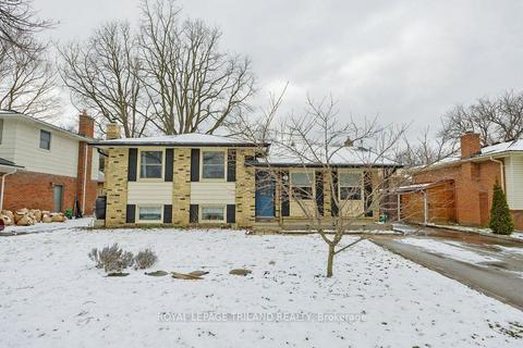 7 Springfield Cres, London, ON, N6K2T7 | Card Image