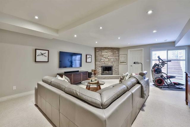65 Glenforest Rd, House detached with 3 bedrooms, 4 bathrooms and 3 parking in Toronto ON | Image 17