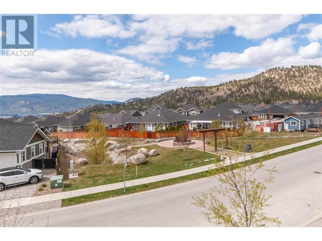 1040 Holden Road, House detached with 4 bedrooms, 2 bathrooms and 1 parking in Penticton BC | Image 23
