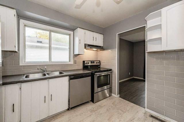 2390 Coldstream Dr, House detached with 3 bedrooms, 2 bathrooms and 3 parking in Burlington ON | Image 10
