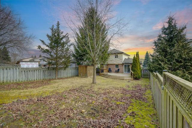 24 Dawn Cres, House detached with 3 bedrooms, 2 bathrooms and 3 parking in Cambridge ON | Image 20