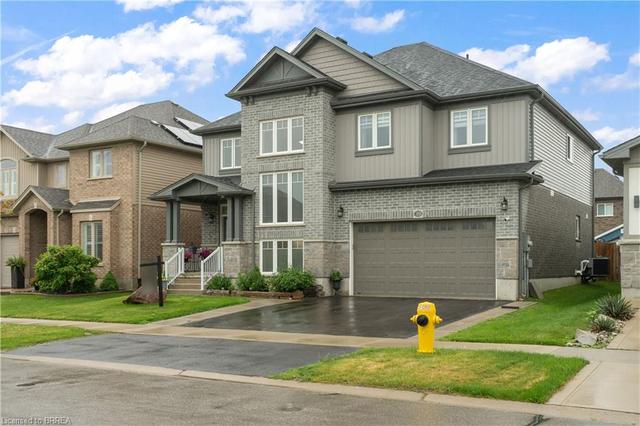 39 Mcqueen Drive, House detached with 6 bedrooms, 3 bathrooms and 4 parking in Brant ON | Image 3