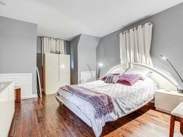 39 Lynnhaven Rd, House detached with 3 bedrooms, 2 bathrooms and 6 parking in Toronto ON | Image 13