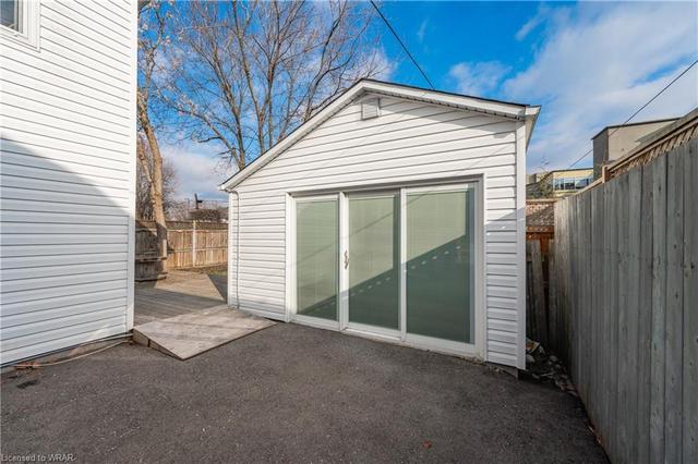 30 East Avenue, House detached with 2 bedrooms, 2 bathrooms and 3 parking in Kitchener ON | Image 20