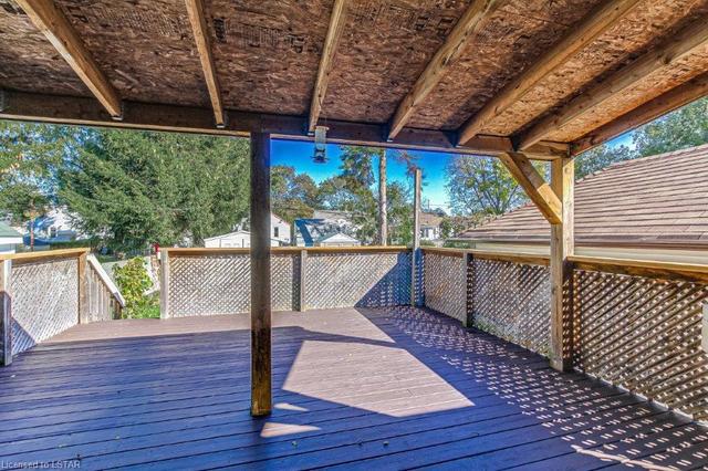 102 Alelaide Street S, House detached with 2 bedrooms, 1 bathrooms and 3 parking in London ON | Image 8