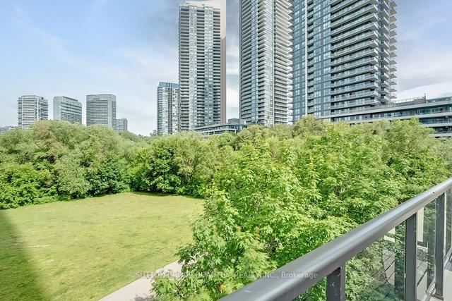th 5 - 2230 Lake Shore Blvd W, Townhouse with 3 bedrooms, 3 bathrooms and 2 parking in Toronto ON | Image 4