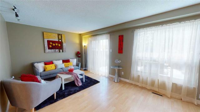 41 - 32 Mowat Blvd, Condo with 3 bedrooms, 2 bathrooms and 1 parking in Kitchener ON | Image 5