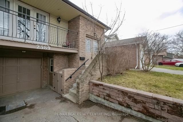 2389 Cobbinshaw Circ, House semidetached with 3 bedrooms, 2 bathrooms and 3 parking in Mississauga ON | Image 23