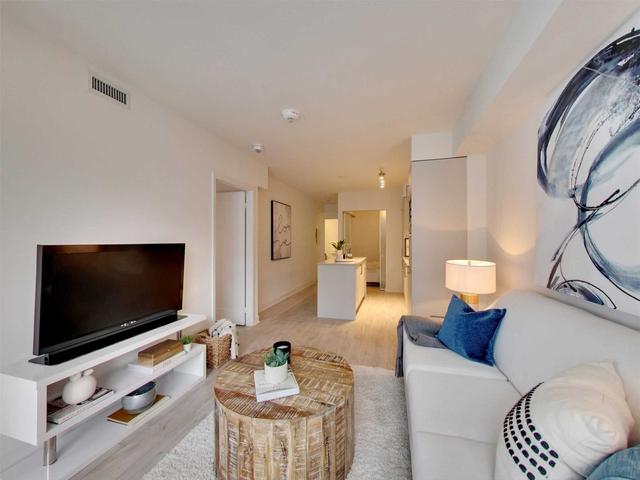 1112w - 27 Bathurst St, Condo with 2 bedrooms, 2 bathrooms and 0 parking in Toronto ON | Image 9