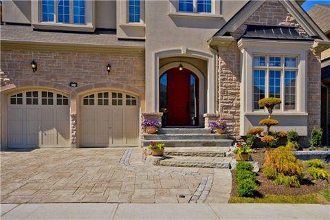 10 Royal West Rd, House detached with 4 bedrooms, 4 bathrooms and 2 parking in Markham ON | Image 2