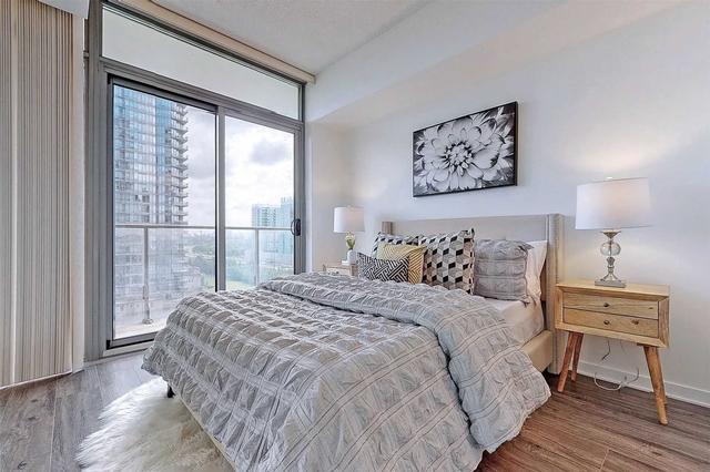916 - 103 The Queensway, Condo with 1 bedrooms, 1 bathrooms and 1 parking in Toronto ON | Image 21