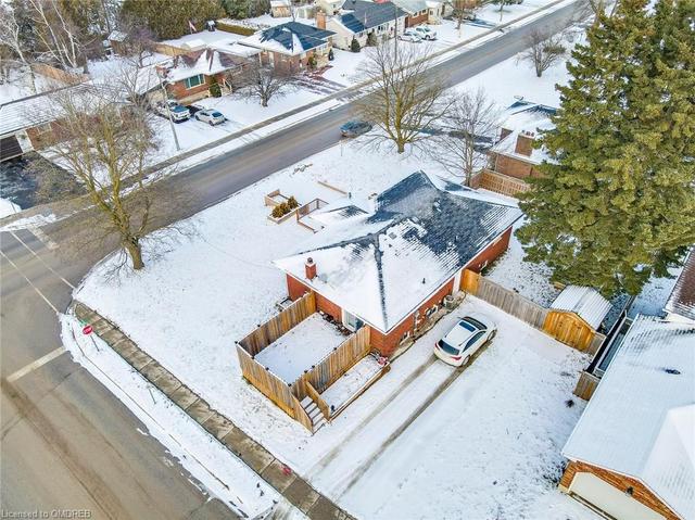 403 First Avenue E Avenue, House detached with 4 bedrooms, 2 bathrooms and 4 parking in Shelburne ON | Image 28