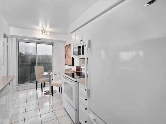 509 - 190 Manitoba St, Condo with 2 bedrooms, 2 bathrooms and 2 parking in Toronto ON | Image 3