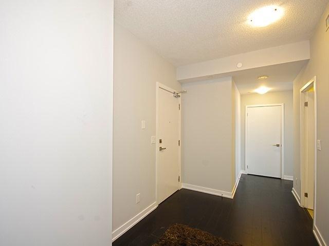 2502 - 510 Curran Pl, Condo with 2 bedrooms, 2 bathrooms and 1 parking in Mississauga ON | Image 3
