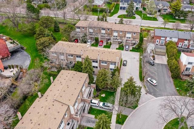 1 - 90 Sarah Lane, House attached with 3 bedrooms, 2 bathrooms and 2 parking in Oakville ON | Image 38