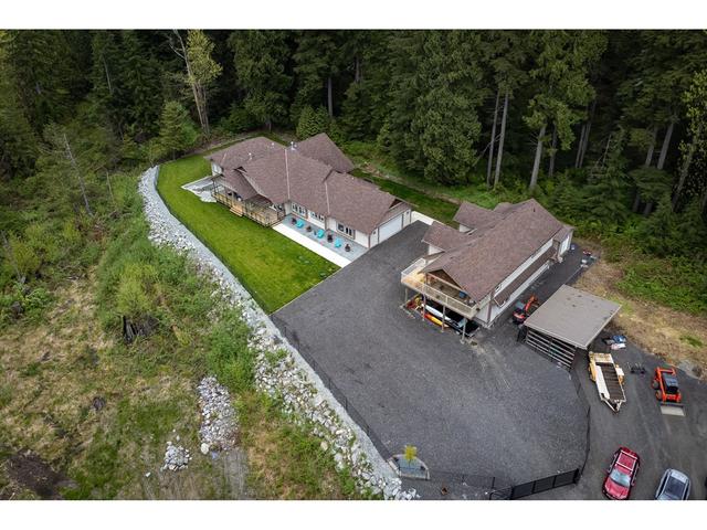 12156 Bell Street, House detached with 6 bedrooms, 5 bathrooms and 12 parking in Mission BC | Image 36