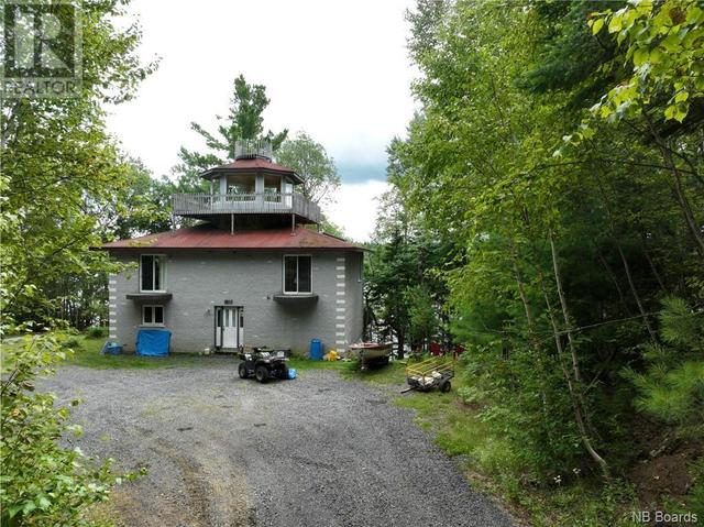 1486 Route 460, House detached with 4 bedrooms, 3 bathrooms and null parking in Alnwick NB | Image 2