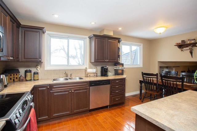 3 Daniel Crt, House detached with 3 bedrooms, 2 bathrooms and 3 parking in Kawartha Lakes ON | Image 7