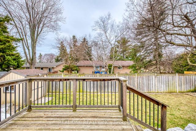 1216 Holton Heights Dr, House detached with 2 bedrooms, 2 bathrooms and 10 parking in Oakville ON | Image 27