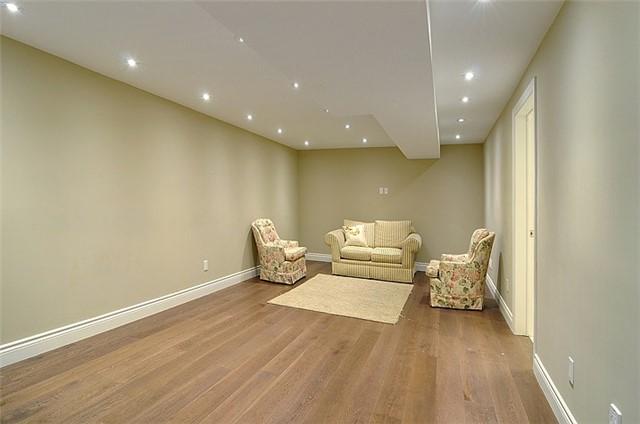 19 Rycroft Dr, House detached with 2 bedrooms, 3 bathrooms and 4 parking in Markham ON | Image 16