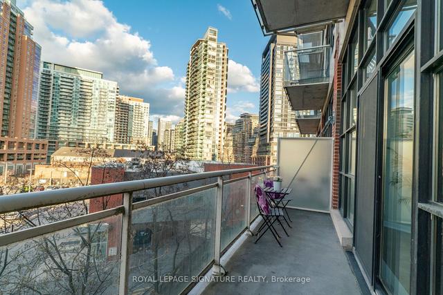 411 - 43 Hanna Ave, Condo with 4 bedrooms, 4 bathrooms and 4 parking in Toronto ON | Image 35
