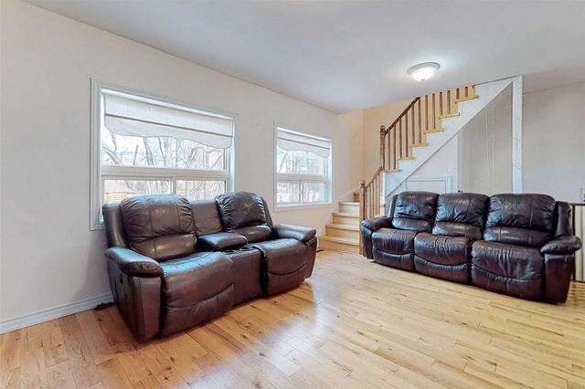 31 Fourteenth St, House detached with 4 bedrooms, 3 bathrooms and 2 parking in Toronto ON | Image 2