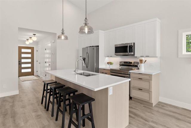 1806 Grey Owl Court, House detached with 4 bedrooms, 3 bathrooms and 3 parking in Kelowna BC | Image 25
