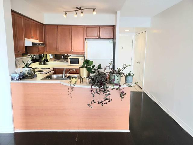 1111 - 3 Rean Dr, Condo with 1 bedrooms, 1 bathrooms and 1 parking in Toronto ON | Image 7