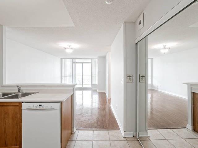 807 - 2585 Erin Centre Blvd, Condo with 2 bedrooms, 2 bathrooms and 1 parking in Mississauga ON | Image 38