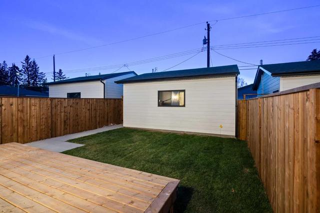939 42 Street Sw, House detached with 4 bedrooms, 3 bathrooms and 2 parking in Calgary AB | Image 45