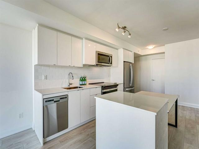 1202 - 1461 Lawrence Ave W, Condo with 2 bedrooms, 2 bathrooms and 1 parking in Toronto ON | Image 5
