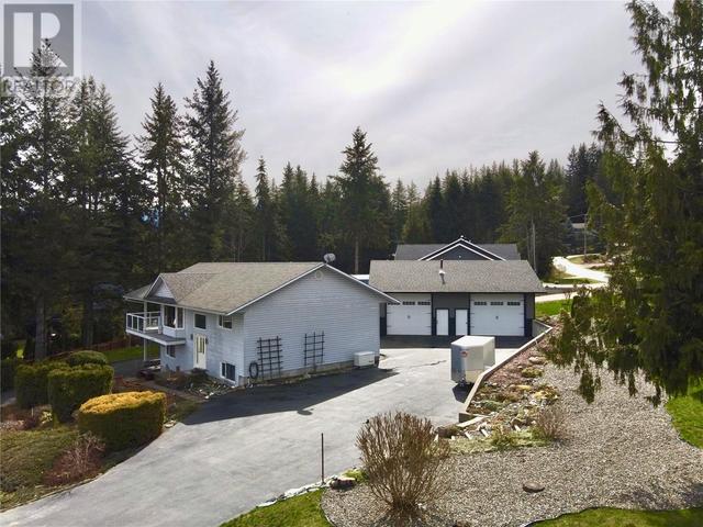 2454 Leisure Road, House detached with 4 bedrooms, 2 bathrooms and 2 parking in Columbia Shuswap C BC | Image 58