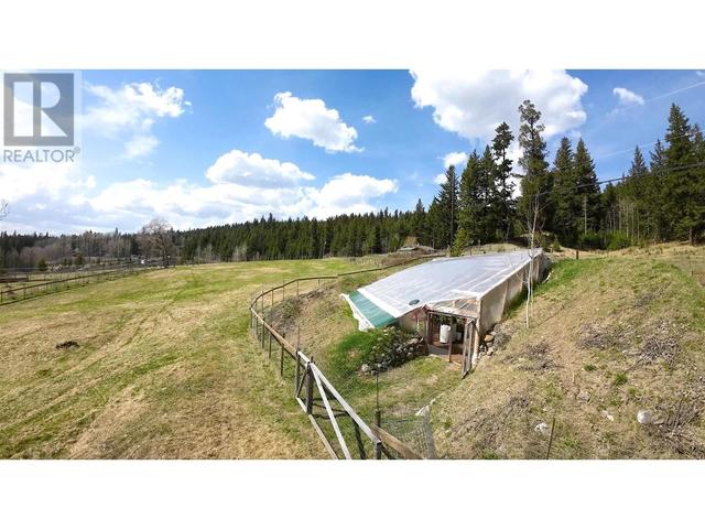 7115 Connie Road, House detached with 4 bedrooms, 2 bathrooms and null parking in Cariboo L BC | Image 23