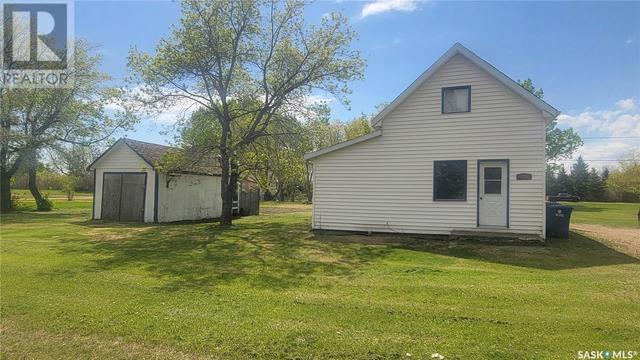 130 99th Street, House detached with 2 bedrooms, 1 bathrooms and null parking in Battle River No. 438 SK | Image 12